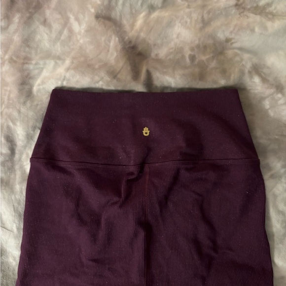 NWOT Spiritual Gangster Leggings - Picture 3 of 4